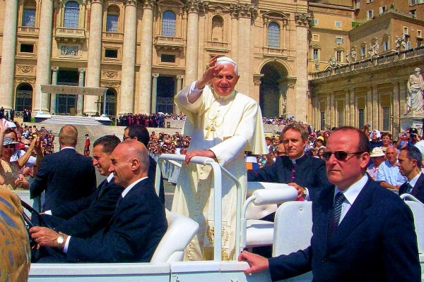 papież benedykt szesnasty